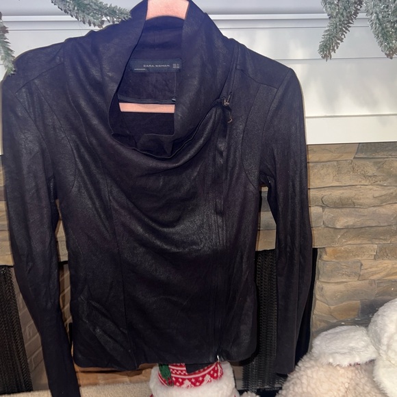 ZARA - Picture 2 of 5